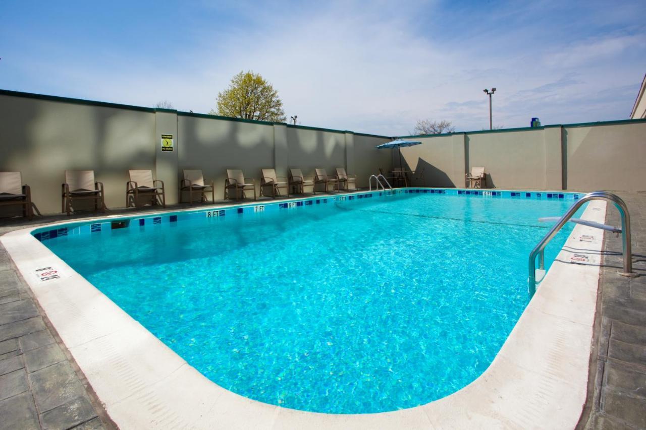 Holiday Inn Express Washington Dc Sw - Springfield By Ihg Εξωτερικό φωτογραφία