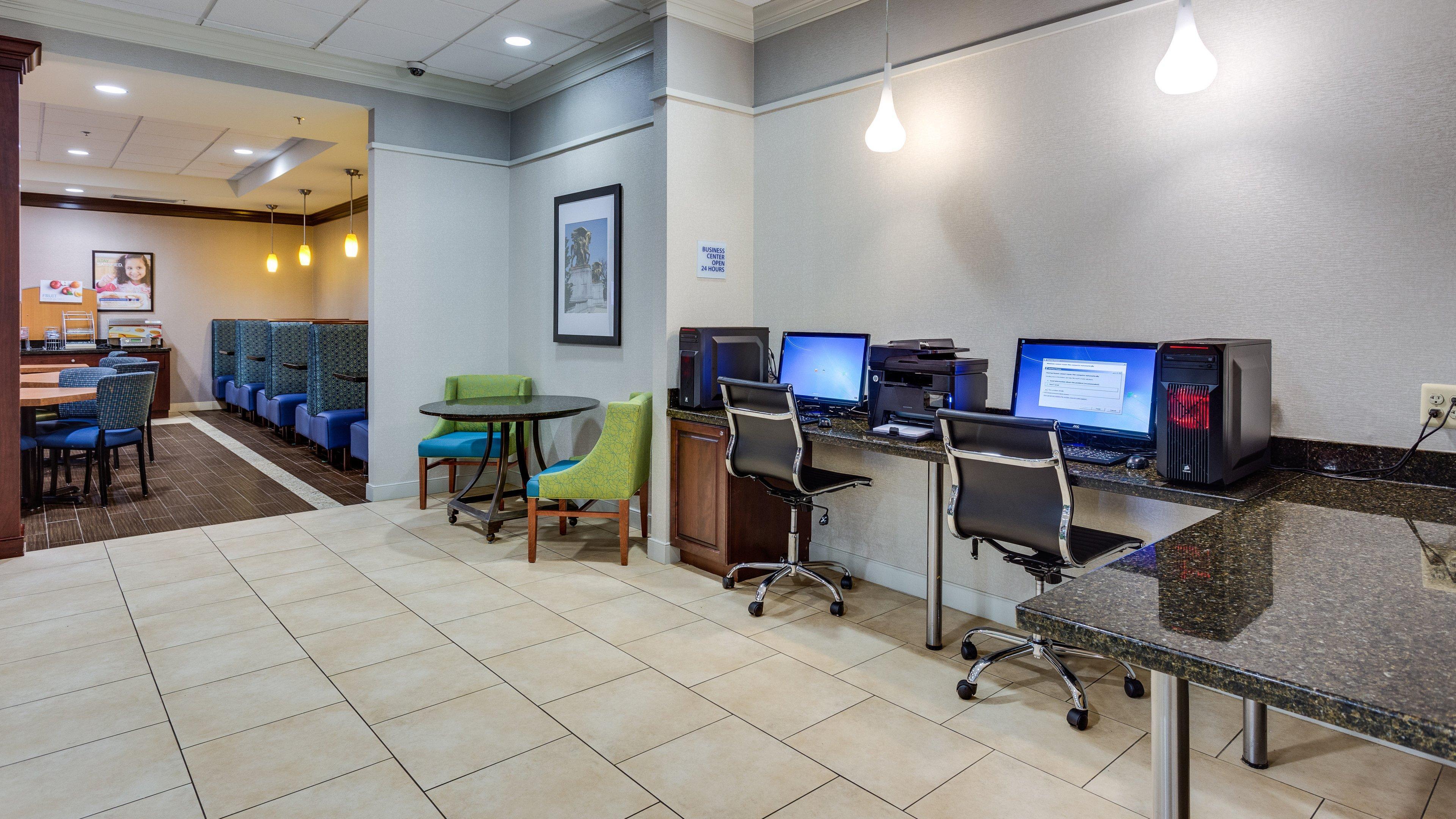 Holiday Inn Express Washington Dc Sw - Springfield By Ihg Εξωτερικό φωτογραφία